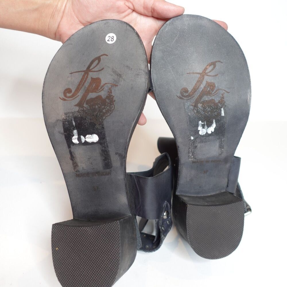 Free People Happiness Block Heel Sandal Size 37 Flawed (read description) - Picture 8 of 9